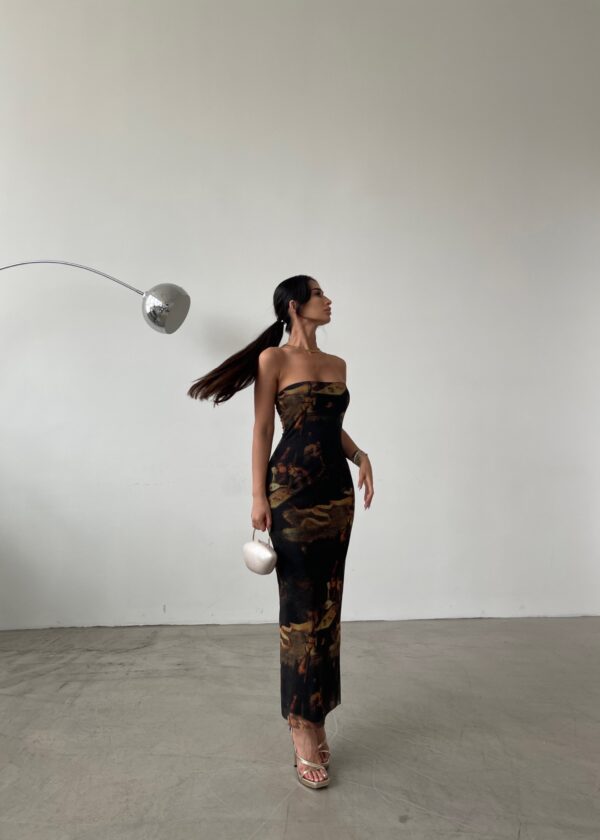 Strapless printed μακρύ φόρεμα εφαρμοστό με τούλι Μαύρο